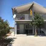 Apartment Haus Hanna