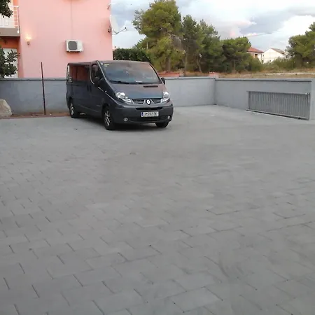 Apartment Haus Hanna