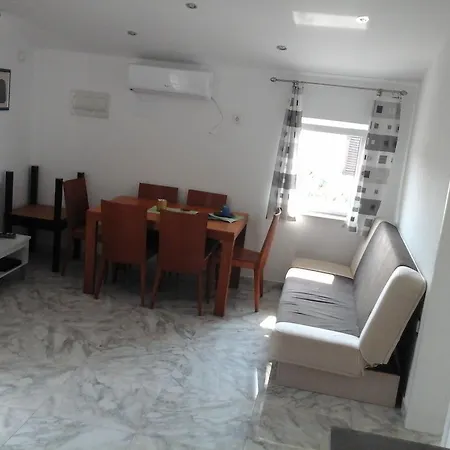 Haus Hanna Apartament Vodice