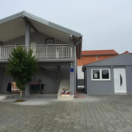 Haus Hanna Apartament Vodice