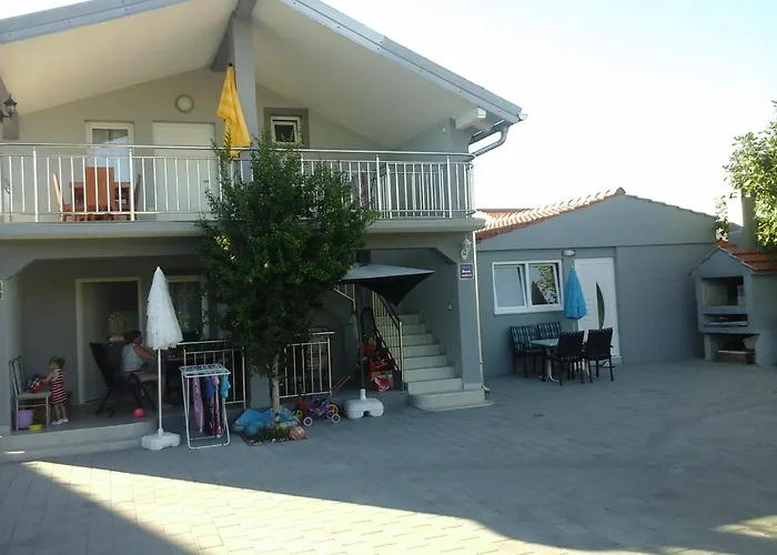 Apartment Haus Hanna